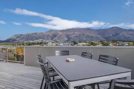 'mount Iron Edge' With Mountain Views 度假居 *