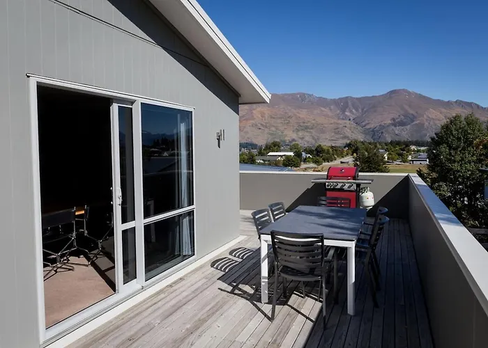 'mount Iron Edge' With Mountain Views *